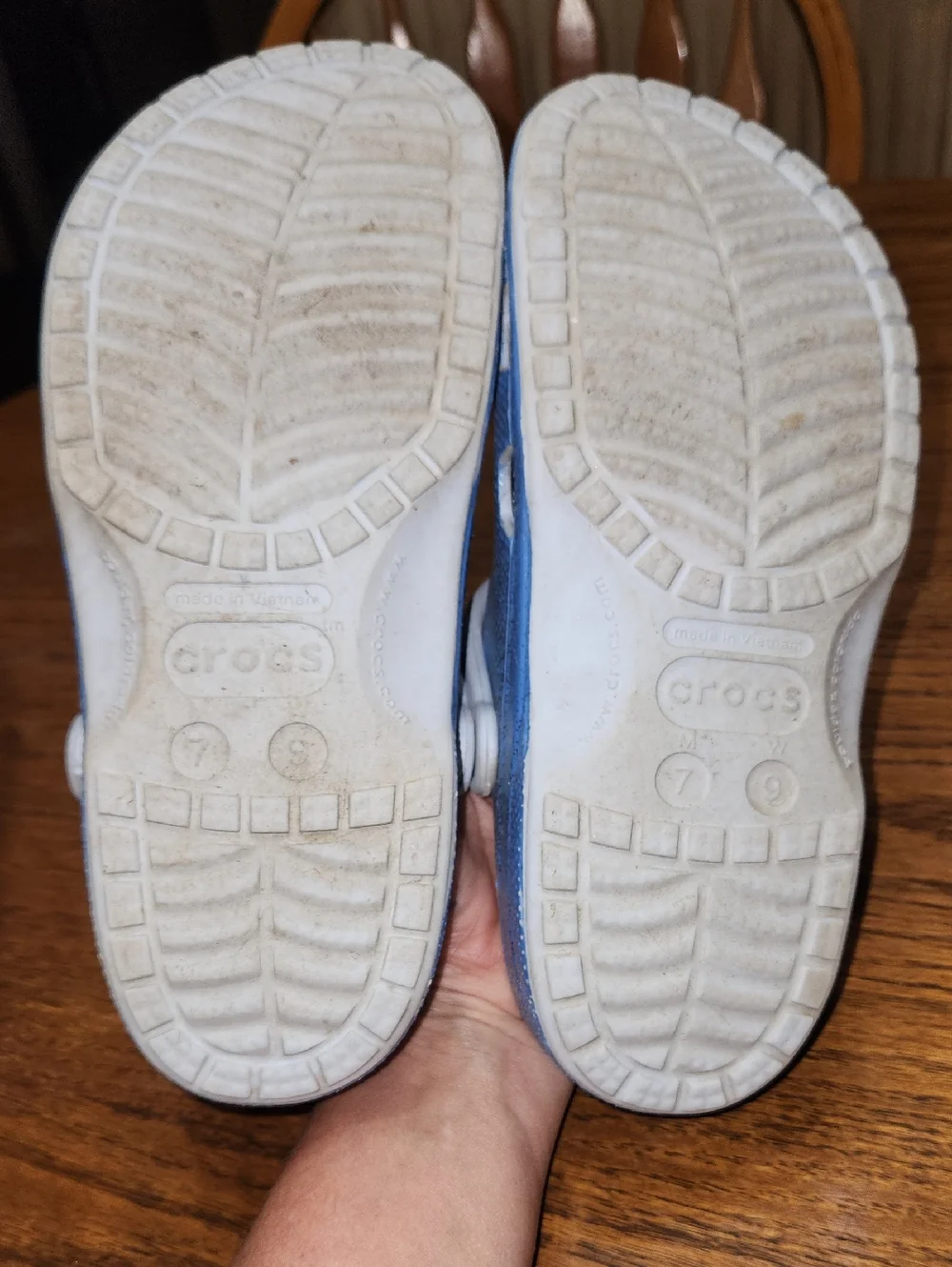 Crocs Size M7 W9